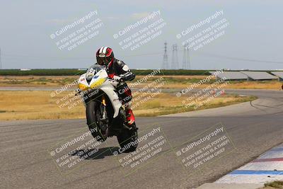 media/May-15-2023-TrackDaz (Mon) [[29bc01ea77]]/B Group/220pm (Wheelie Bump)/